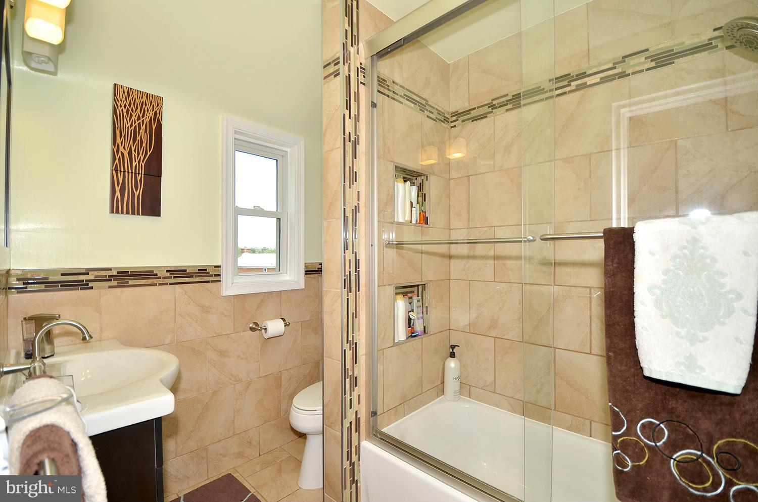 2603 Spencer Road Chevy Chase, MD 20815 - Photo 15 of 28 Bath