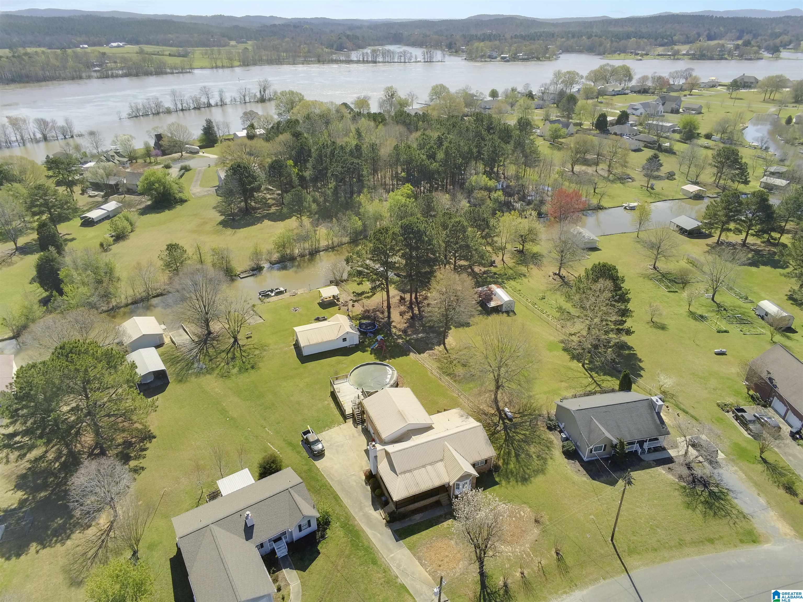 481 Homestead Drive Wilsonville, AL 35186 - Photo 2 of 25