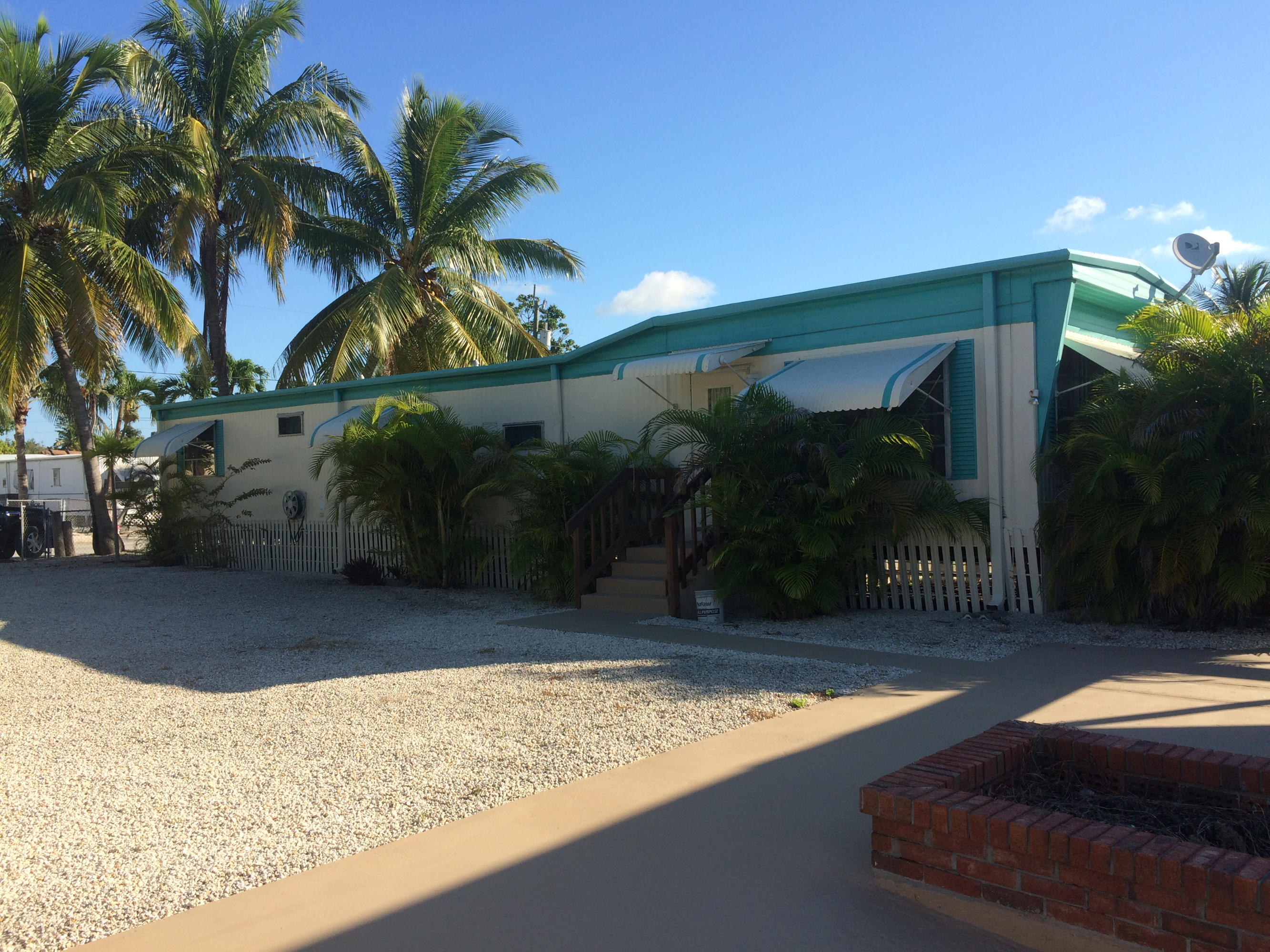 444 Bahia Honda Road Key Largo, FL 33037 - Photo 1 of 13 Side
