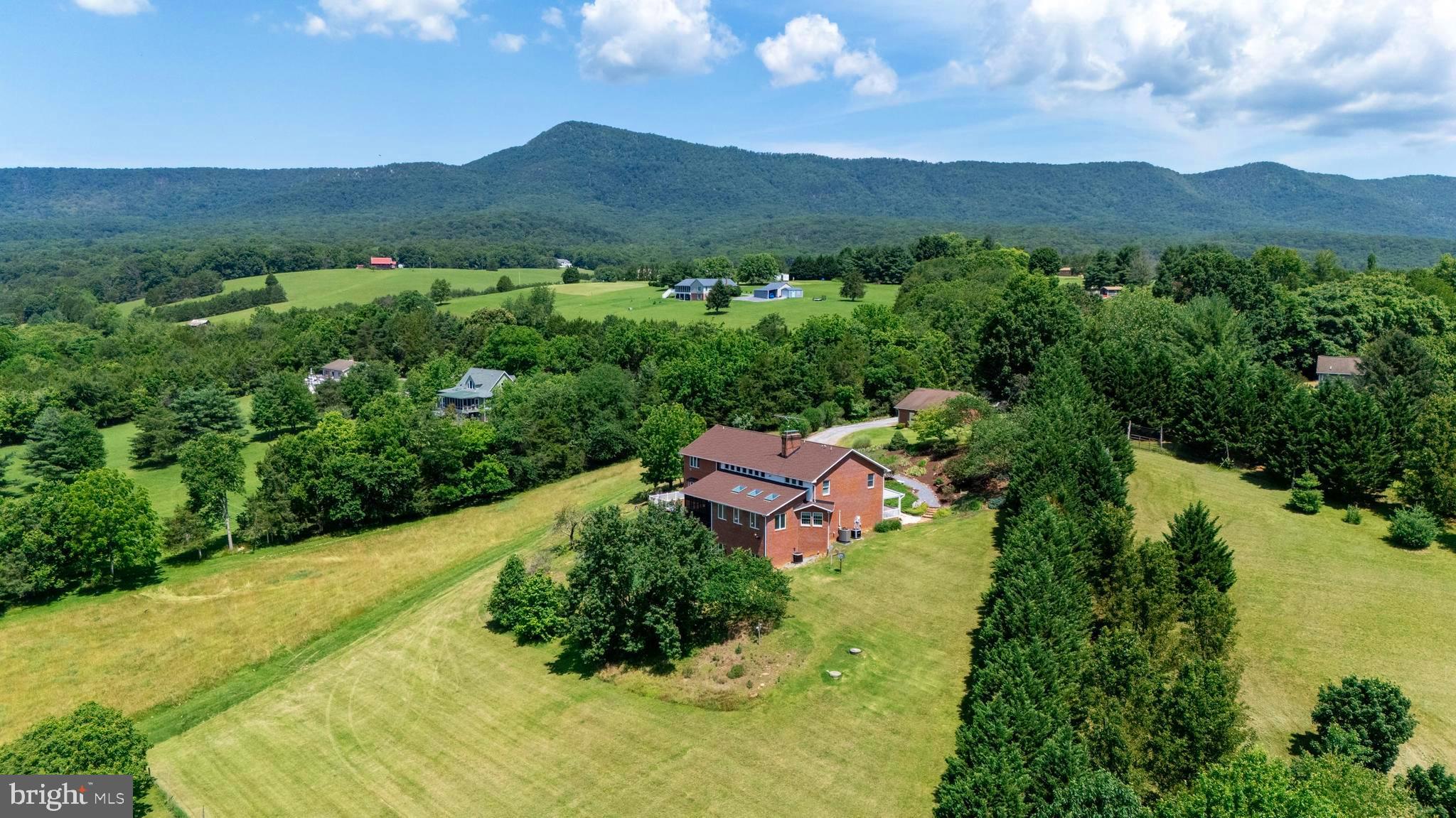 360 Lazy River East Road Luray, VA 22835 - Photo 4 of 145