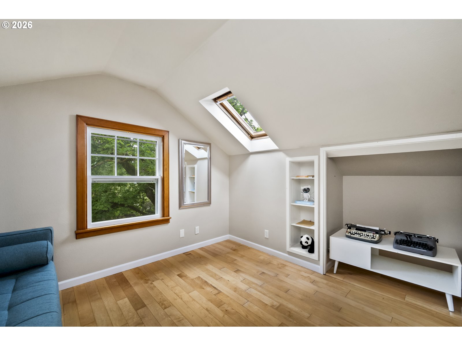 5232 Southwest Florida Street Portland, OR 97219 - Photo 21 of 41 Bedroom