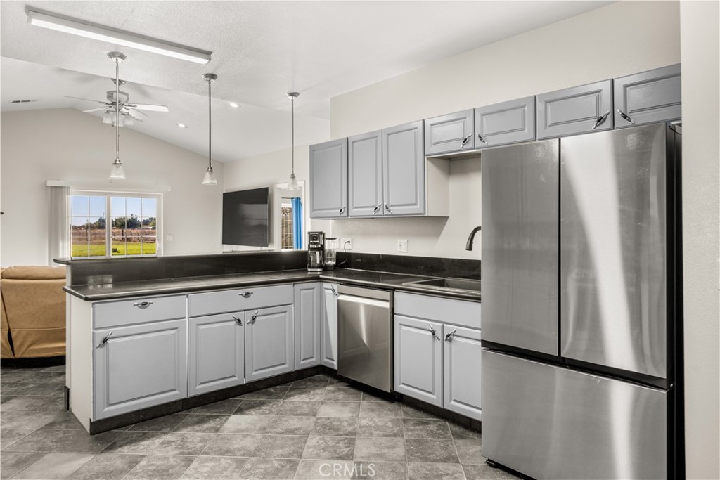 24245 River Corning Ca Corning, CA 96021 - Photo 5 of 30