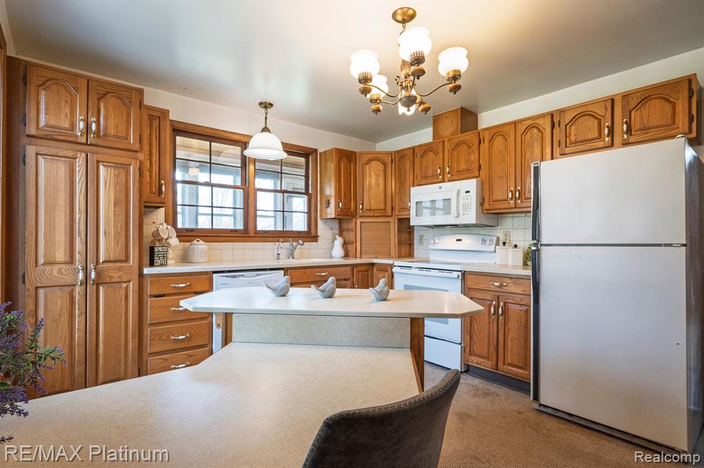 565 Sleaford Road Howell, MI 48843 - Photo 17 of 38