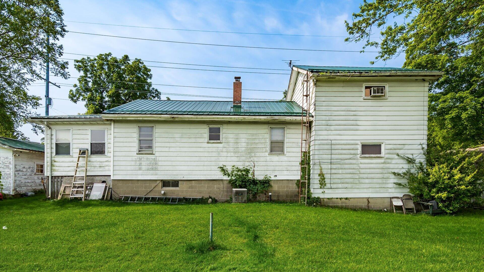 1698 Riley Road Northwest Johnstown, OH 43031 - Photo 8 of 12 08-z 1698 Riley Rd Exterior004-2
