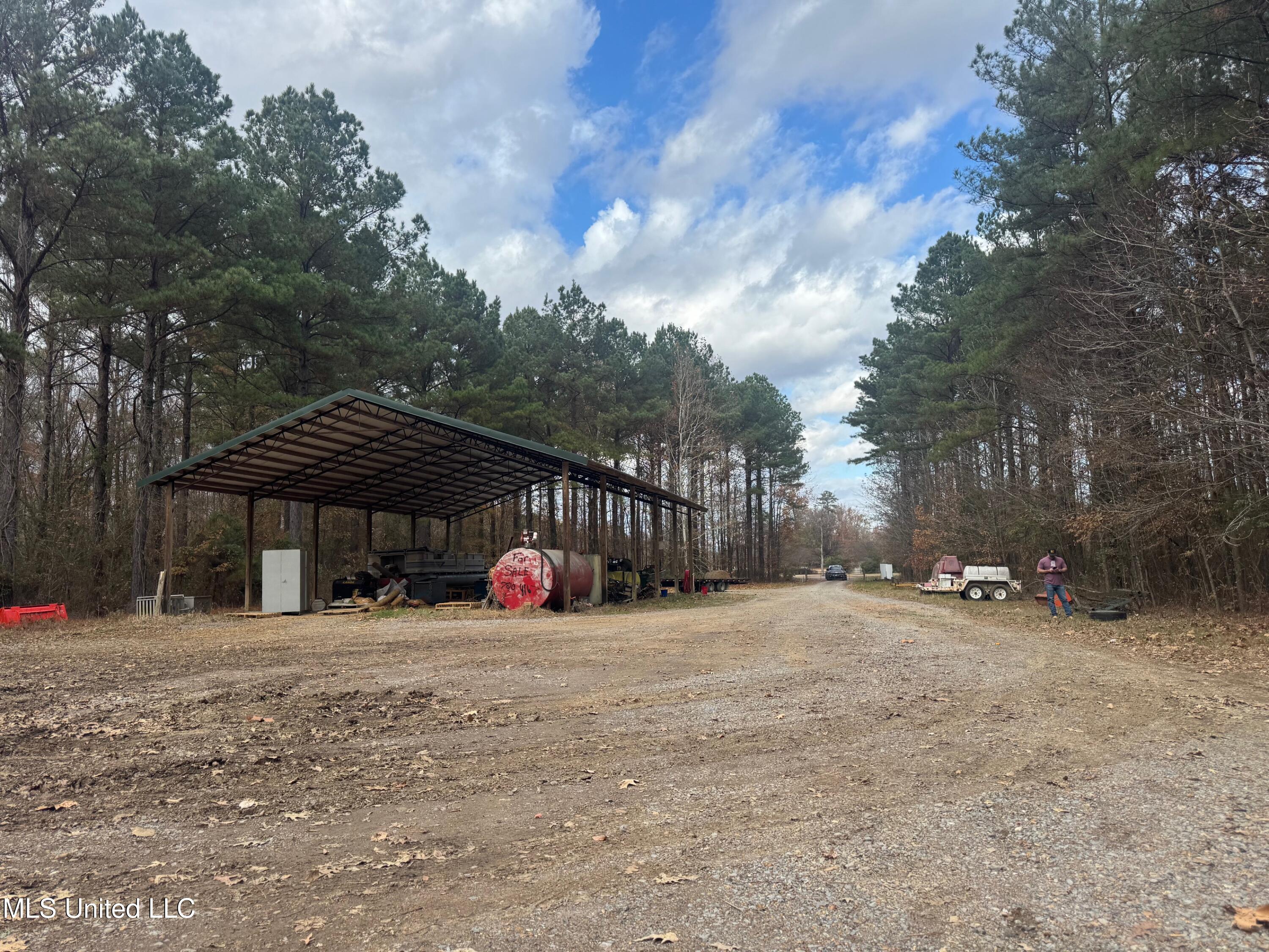 965 Yandell Road Canton, MS 39046 - Photo 5 of 6 image3