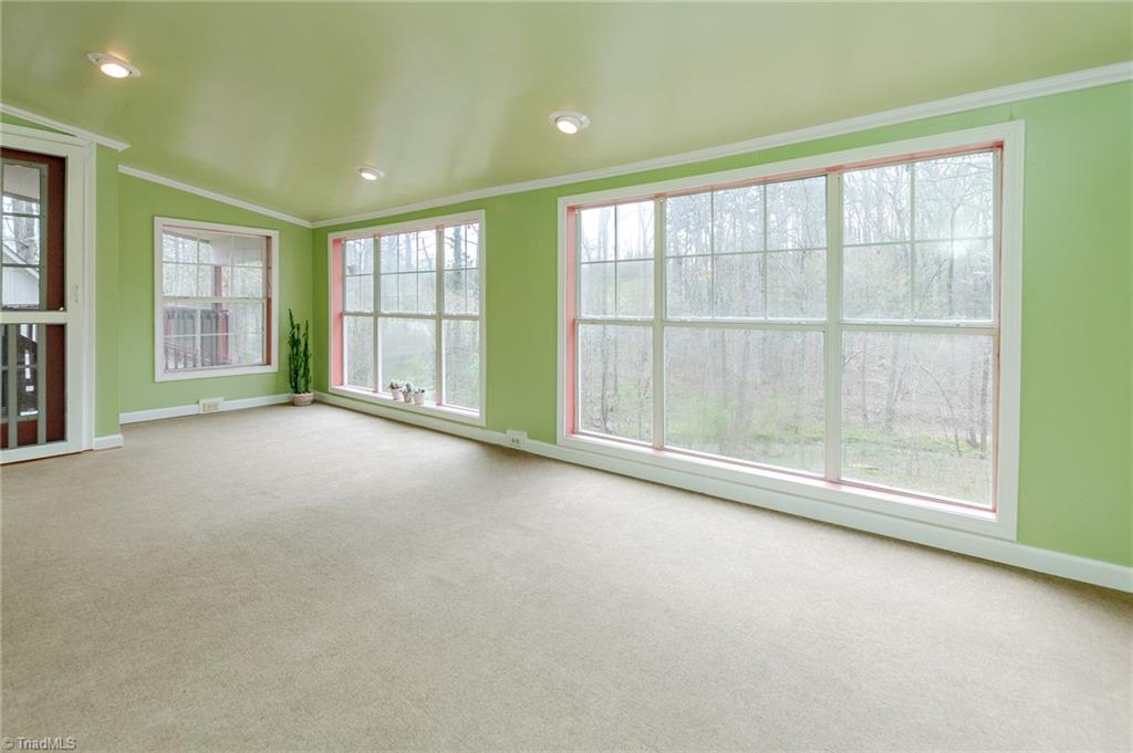 3746 Fieldview Road Pleasant Garden, NC 27313 - Photo 11 of 38 Gallery Image 11