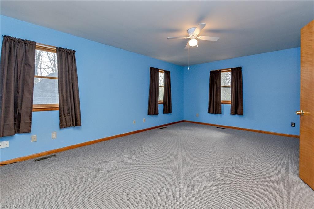 3746 Fieldview Road Pleasant Garden, NC 27313 - Photo 16 of 38 Gallery Image 16