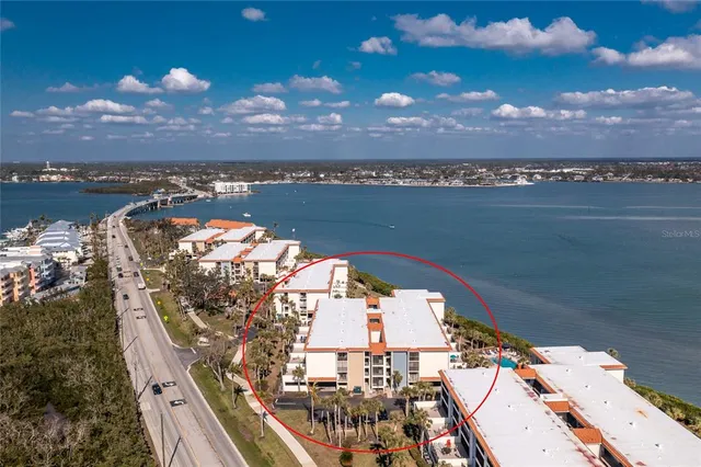 $595,000 | 1651 Beach Road, Unit 301, Englewood, FL 34223