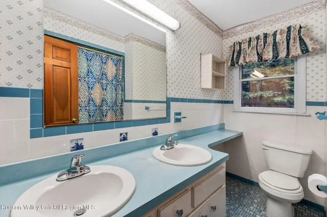 $1,799,000 | 2320 Glasco Turnpike, Woodstock, NY 12498