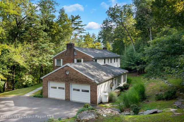 $1,799,000 | 2320 Glasco Turnpike, Woodstock, NY 12498