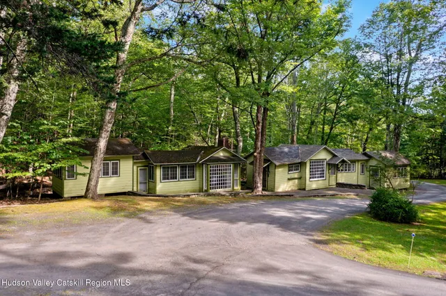 $1,799,000 | 2320 Glasco Turnpike, Woodstock, NY 12498