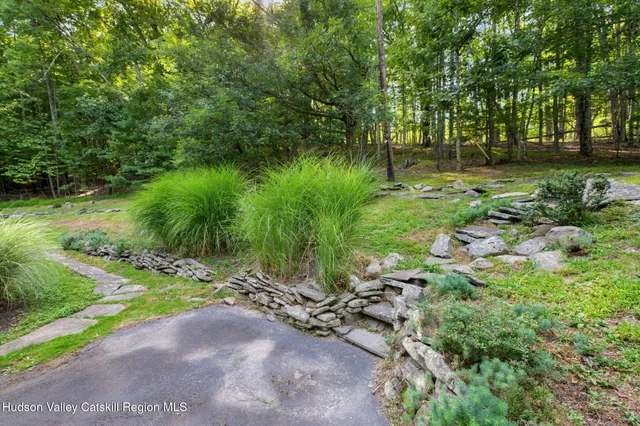 $1,799,000 | 2320 Glasco Turnpike, Woodstock, NY 12498