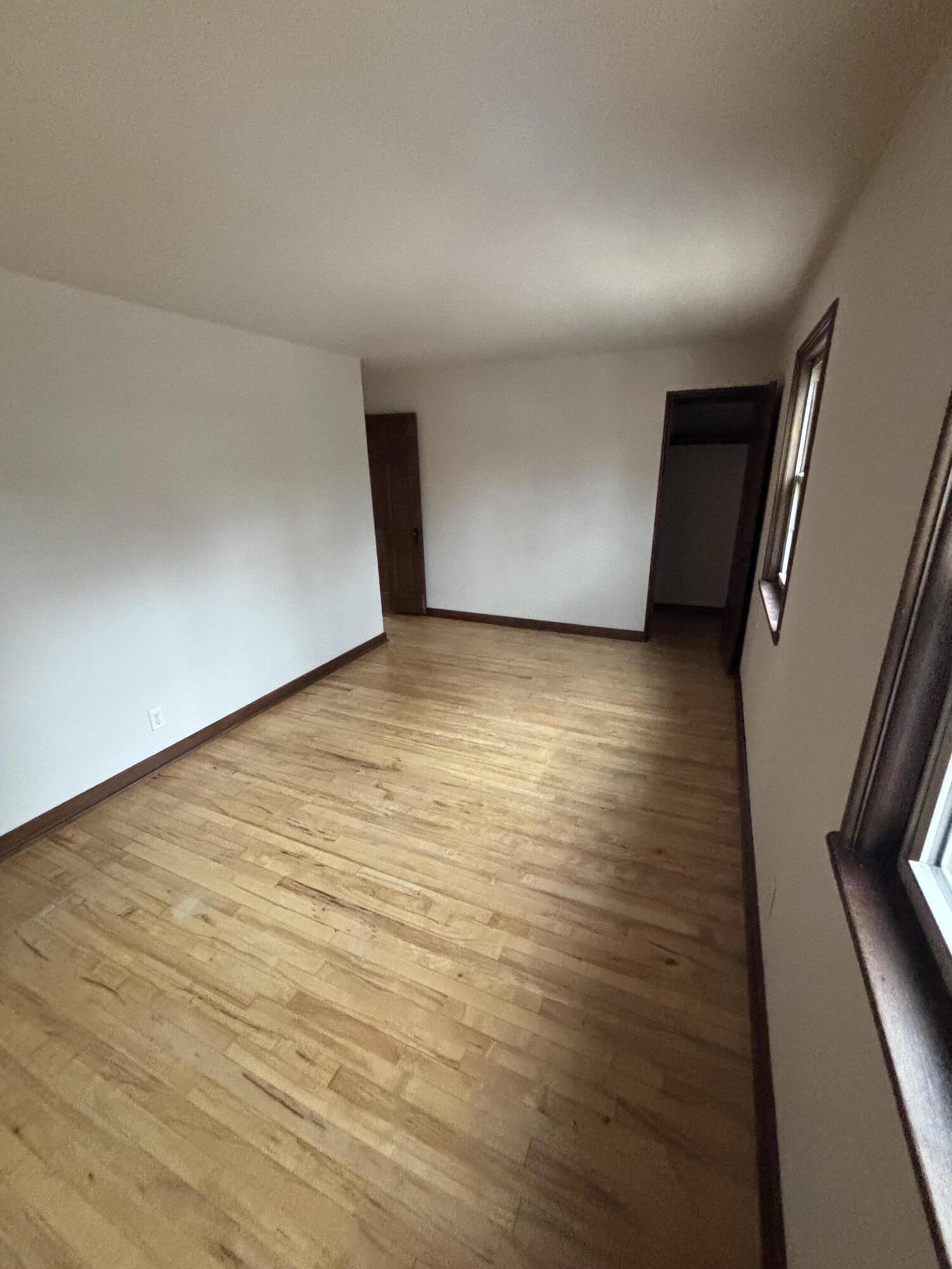 5586 Azalea Court Greendale, WI 53129 - Photo 18 of 21 IMG_1502