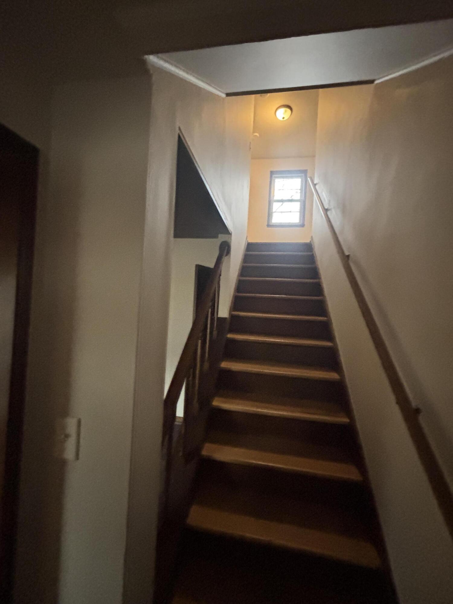 5586 Azalea Court Greendale, WI 53129 - Photo 10 of 21 IMG_1505