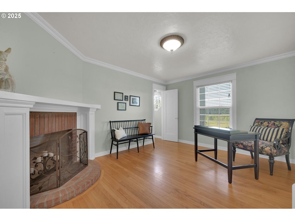 27730 Erickson Road Eugene, OR 97402 - Photo 10 of 47 Gallery Image 10