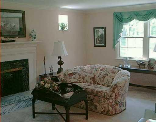 256 Rutledge Drive Canonsburg, PA 15317 - Photo 4 of 5 Gallery Image 4