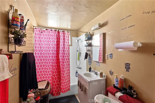 $1,200,000 | 14526 Normandie Avenue, Gardena, CA 90247