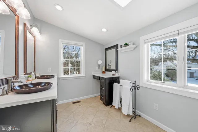 $1,049,000 | 340 Coldstream Drive, Berwyn, PA 19312