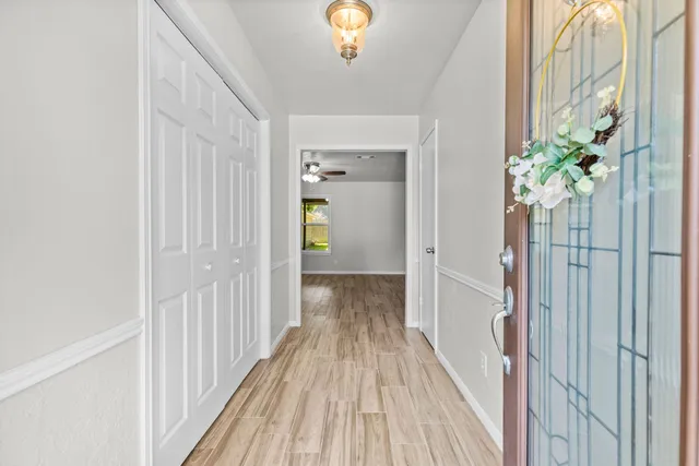 $2,300 | 27201 Paula Lane, Conroe, TX 77385