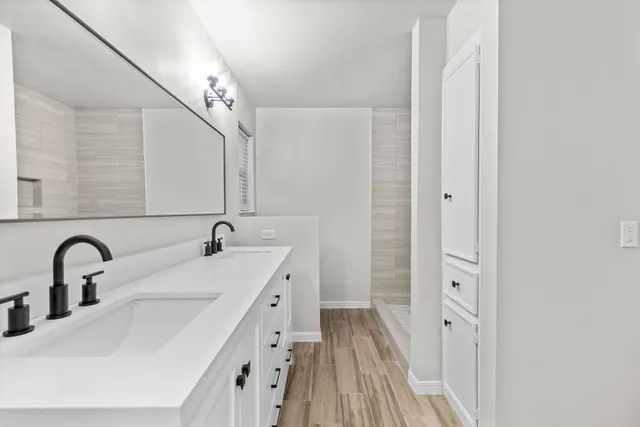 $2,300 | 27201 Paula Lane, Conroe, TX 77385