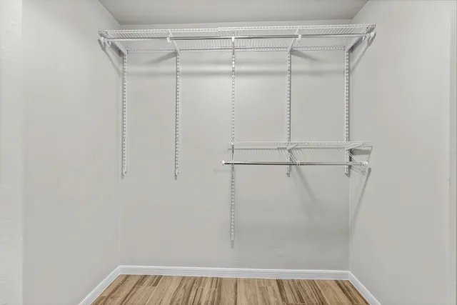 $2,300 | 27201 Paula Lane, Conroe, TX 77385