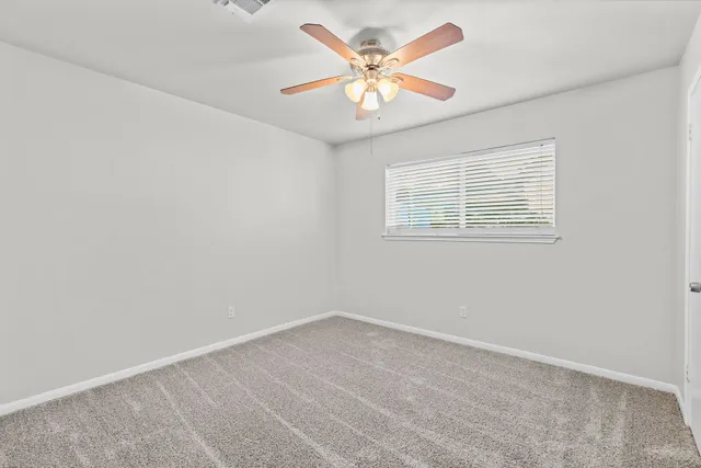 $2,300 | 27201 Paula Lane, Conroe, TX 77385