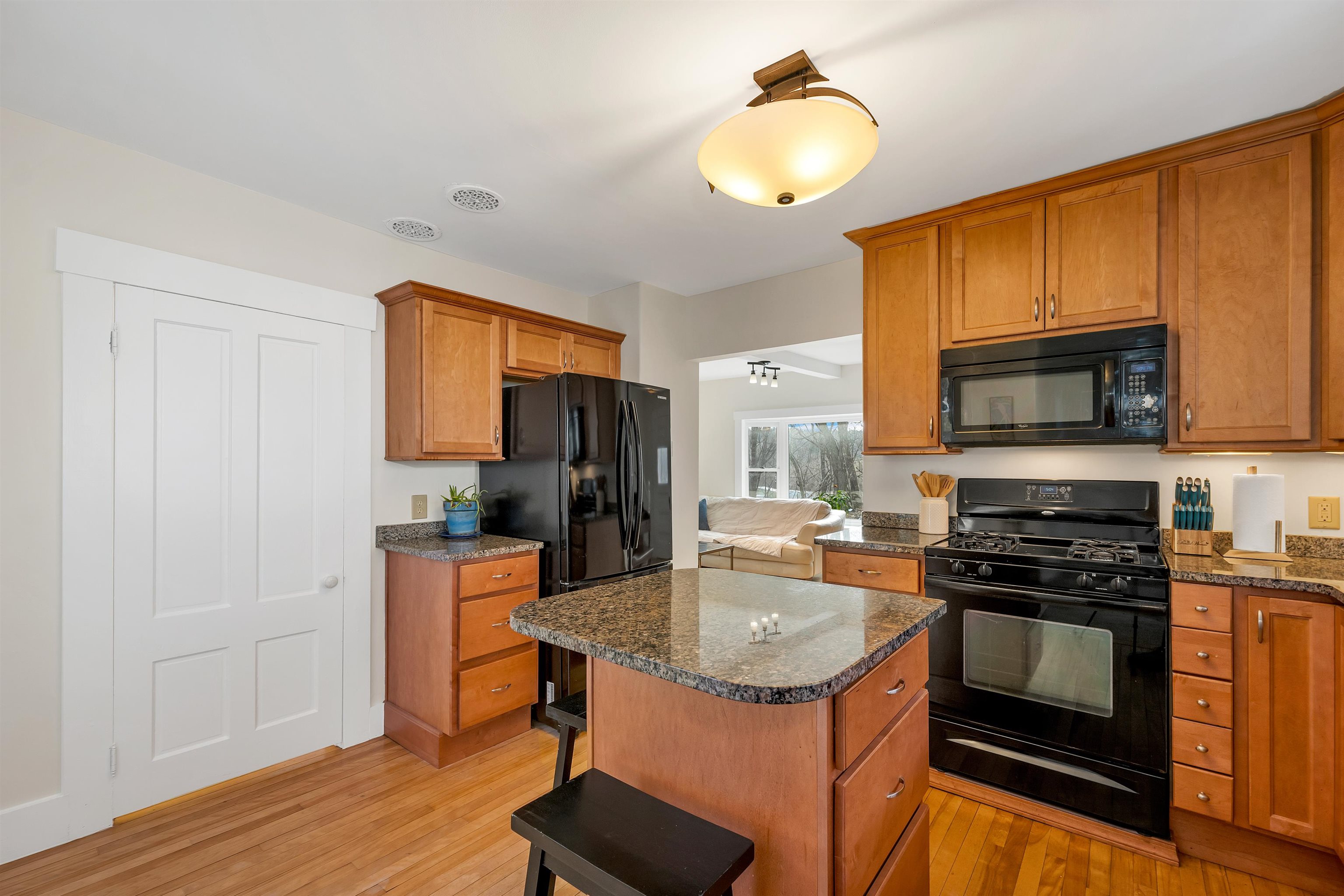 116 Woodridge Road Franklin, NH 03235 - Photo 7 of 38 Gallery Image 7