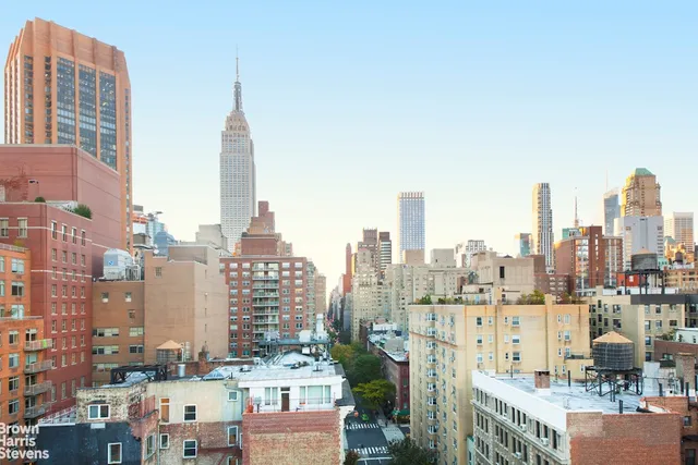 $629,000 | 166 East 35th Street, Unit 10G | Murray Hill