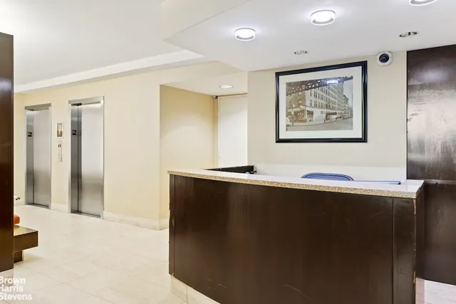 $629,000 | 166 East 35th Street, Unit 10G | Murray Hill