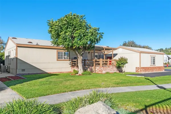 $330,000 | 5815 East La Palma Avenue, Unit 271, Anaheim, CA 92807