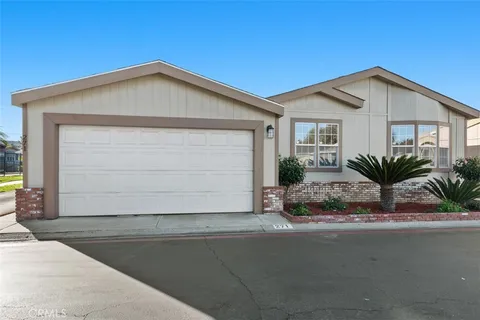 $330,000 | 5815 East La Palma Avenue, Unit 271, Anaheim, CA 92807