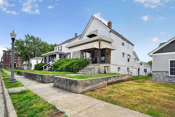 $180,000 | 554 West High Street, Lawrenceburg, IN 47025