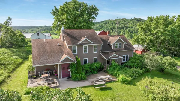 $1,649,000 | N3684 Claire Road, Franklin, WI 54642