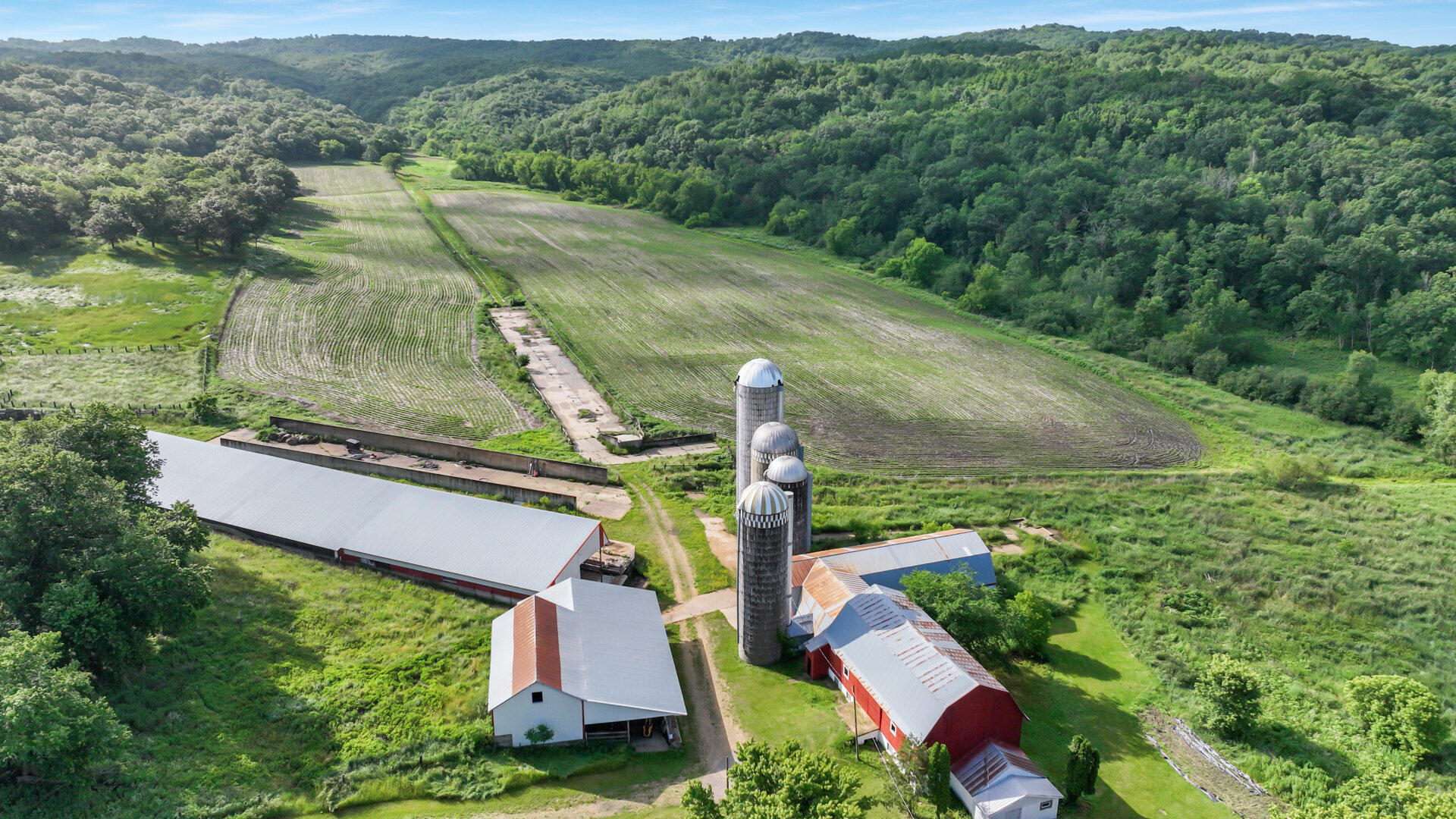 N3684 Claire Road Franklin, WI 54642 - Photo 31 of 51 055_dji_0135_909
