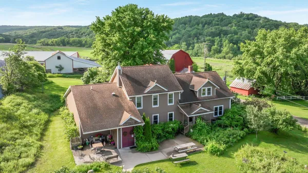 $1,649,000 | N3684 Claire Road, Franklin, WI 54642