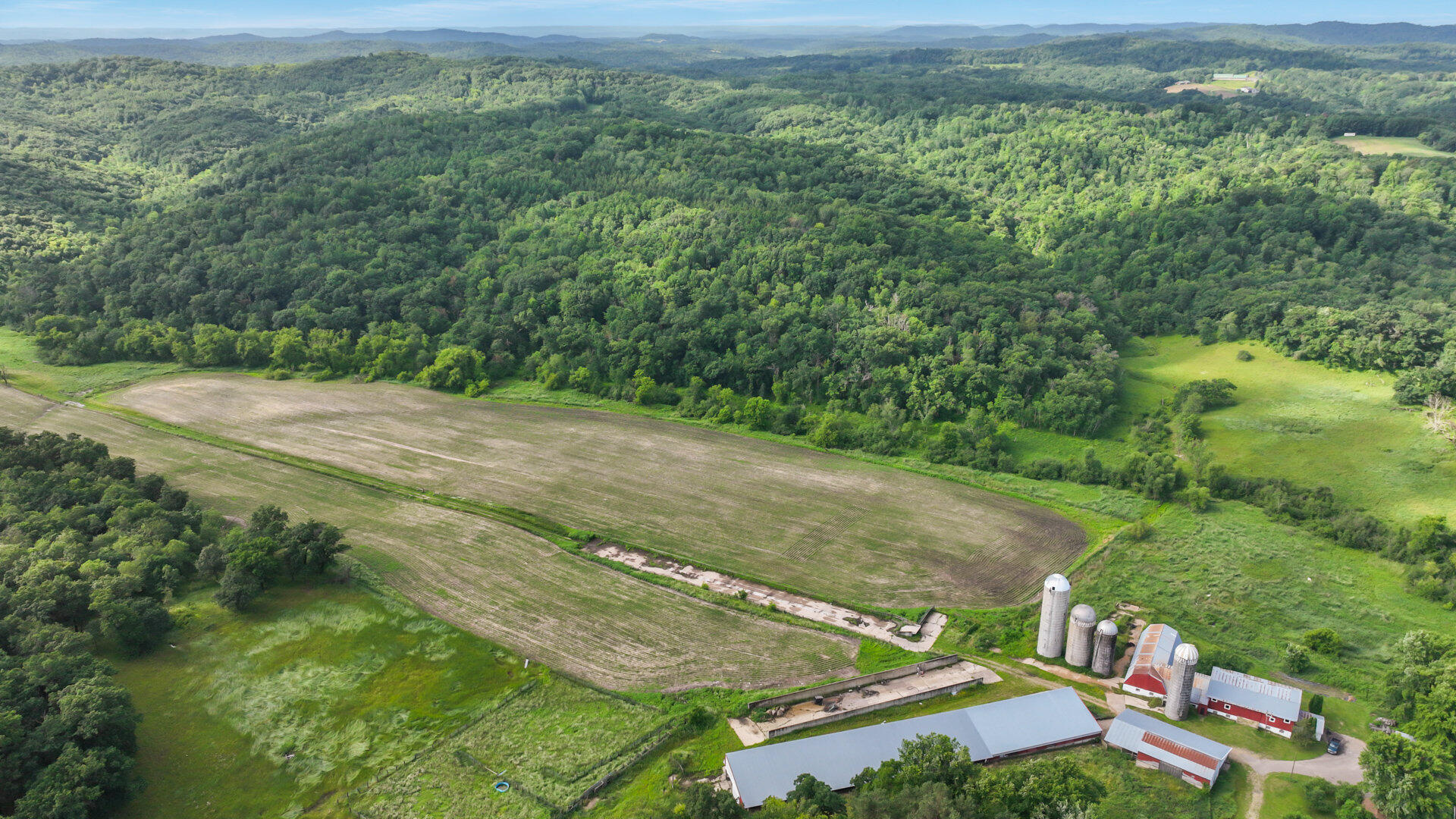 N3684 Claire Road Franklin, WI 54642 - Photo 46 of 51 075_dji_0220_614