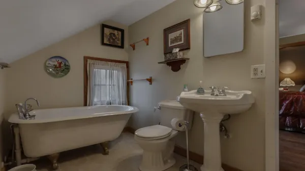 $1,649,000 | N3684 Claire Road, Franklin, WI 54642