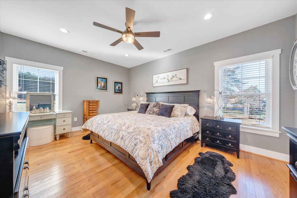 6340 Scruggs Road Moneta, VA 24121 - Photo 23 of 71 23-MIB05555