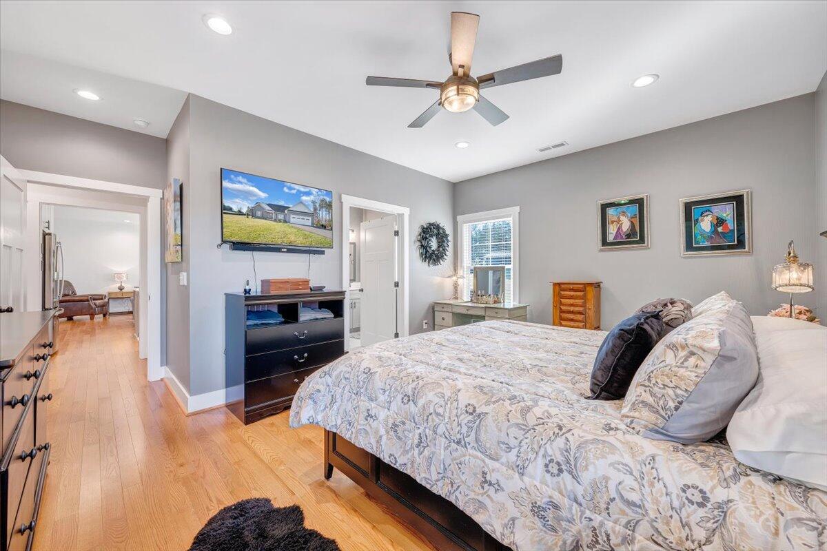 6340 Scruggs Road Moneta, VA 24121 - Photo 24 of 71 24-MIB05558