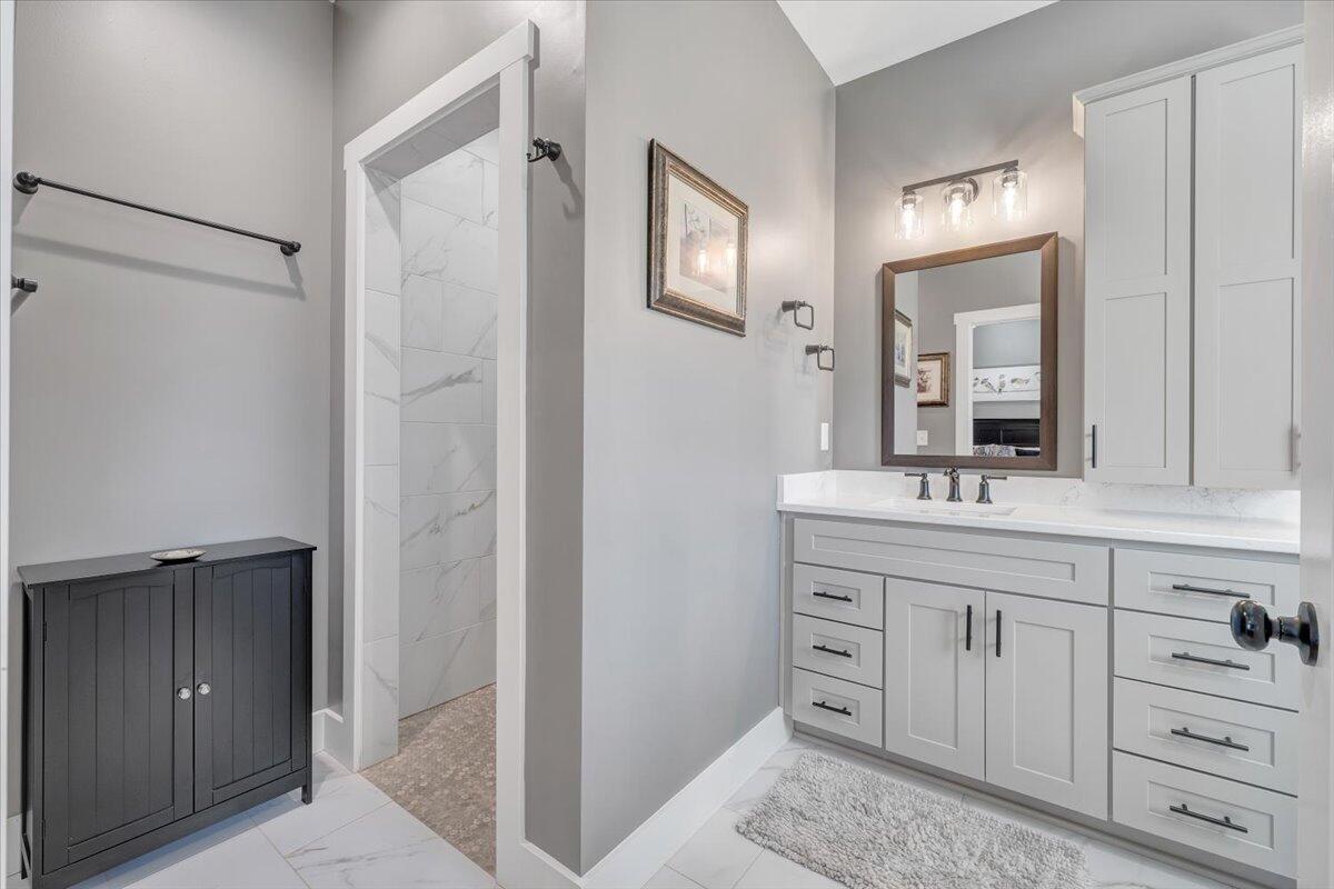 6340 Scruggs Road Moneta, VA 24121 - Photo 29 of 71 29-MIB05579