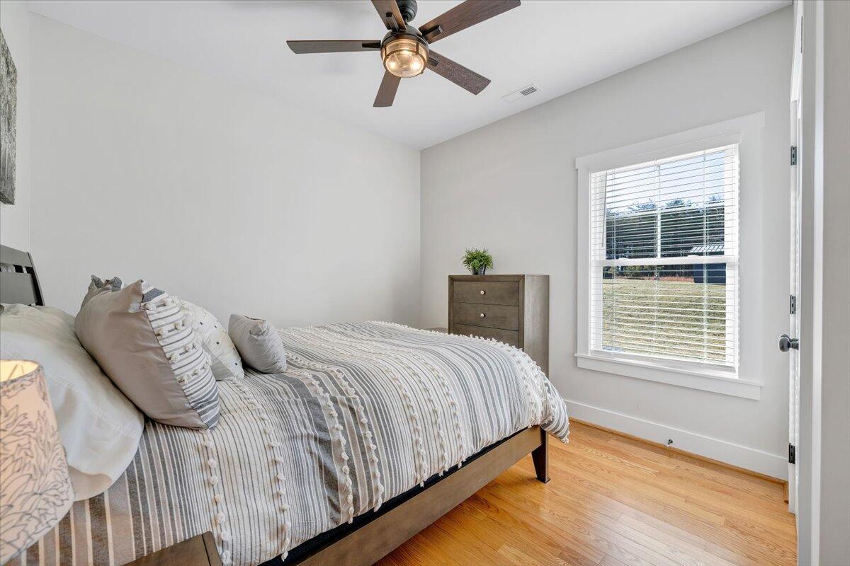 6340 Scruggs Road Moneta, VA 24121 - Photo 32 of 71 32-MIB05609