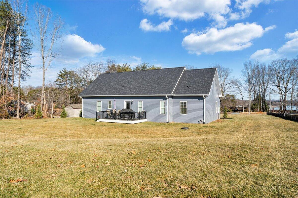 6340 Scruggs Road Moneta, VA 24121 - Photo 41 of 71 41-MIB05663