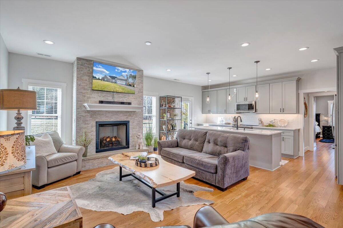 6340 Scruggs Road Moneta, VA 24121 - Photo 5 of 71 15-MIB05519