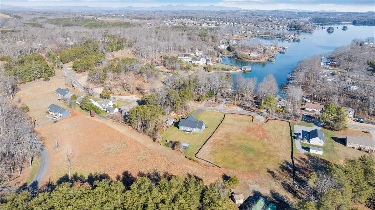 6340 Scruggs Road Moneta, VA 24121 - Photo 62 of 71 61-DJI_20251223001054_0129_D