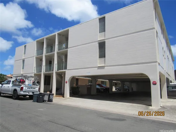 $1,800 | 3111 Brokaw Street, Unit 102, Honolulu, HI 96815