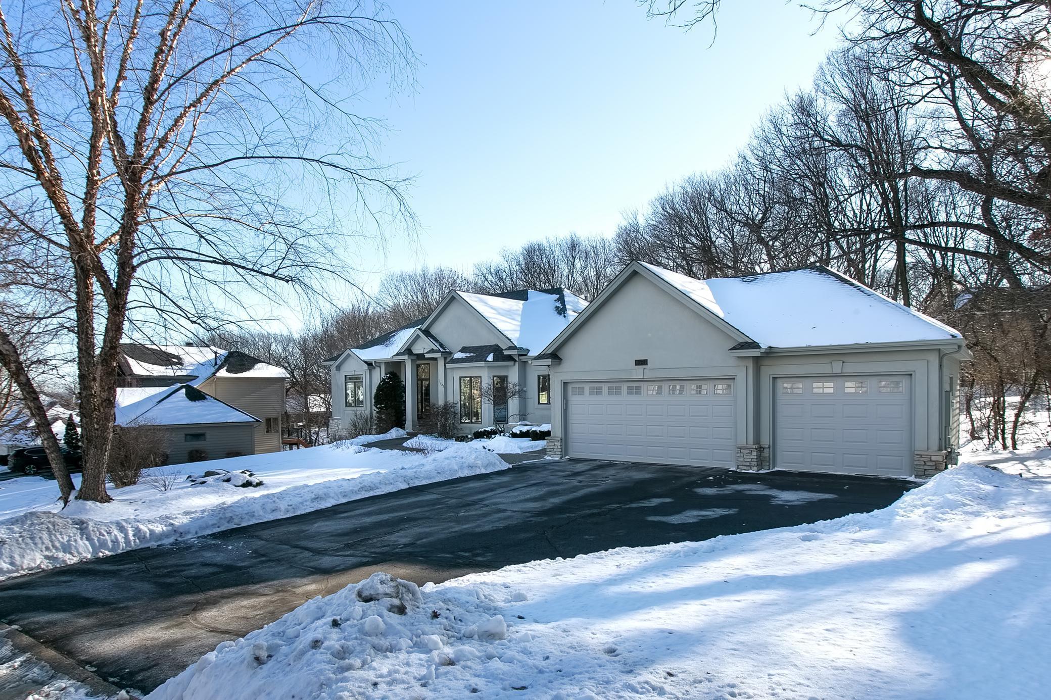 11623 Landing Road Eden Prairie, MN 55347 - Photo 2 of 40 Gallery Image 2