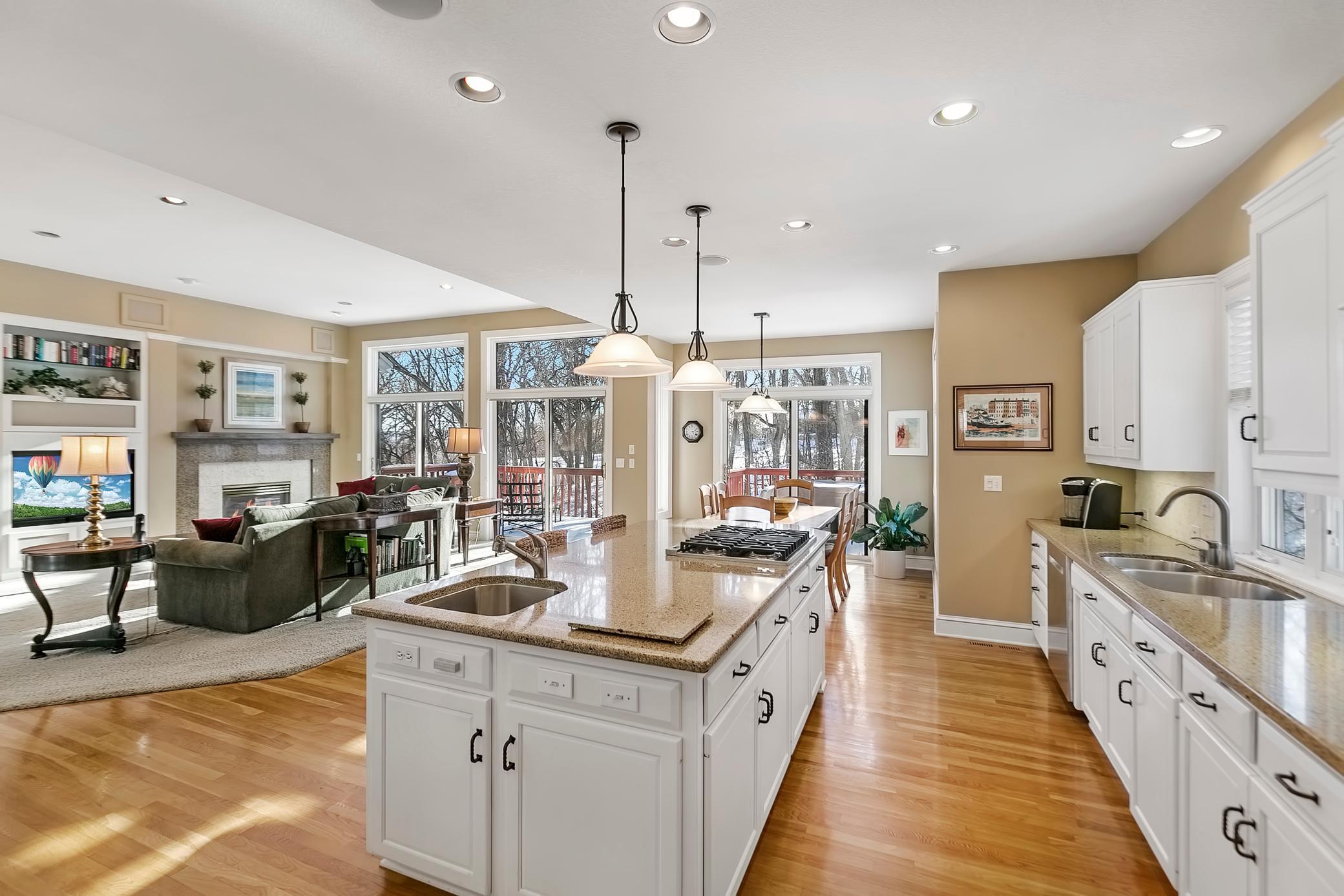 11623 Landing Road Eden Prairie, MN 55347 - Photo 3 of 40 Gallery Image 3