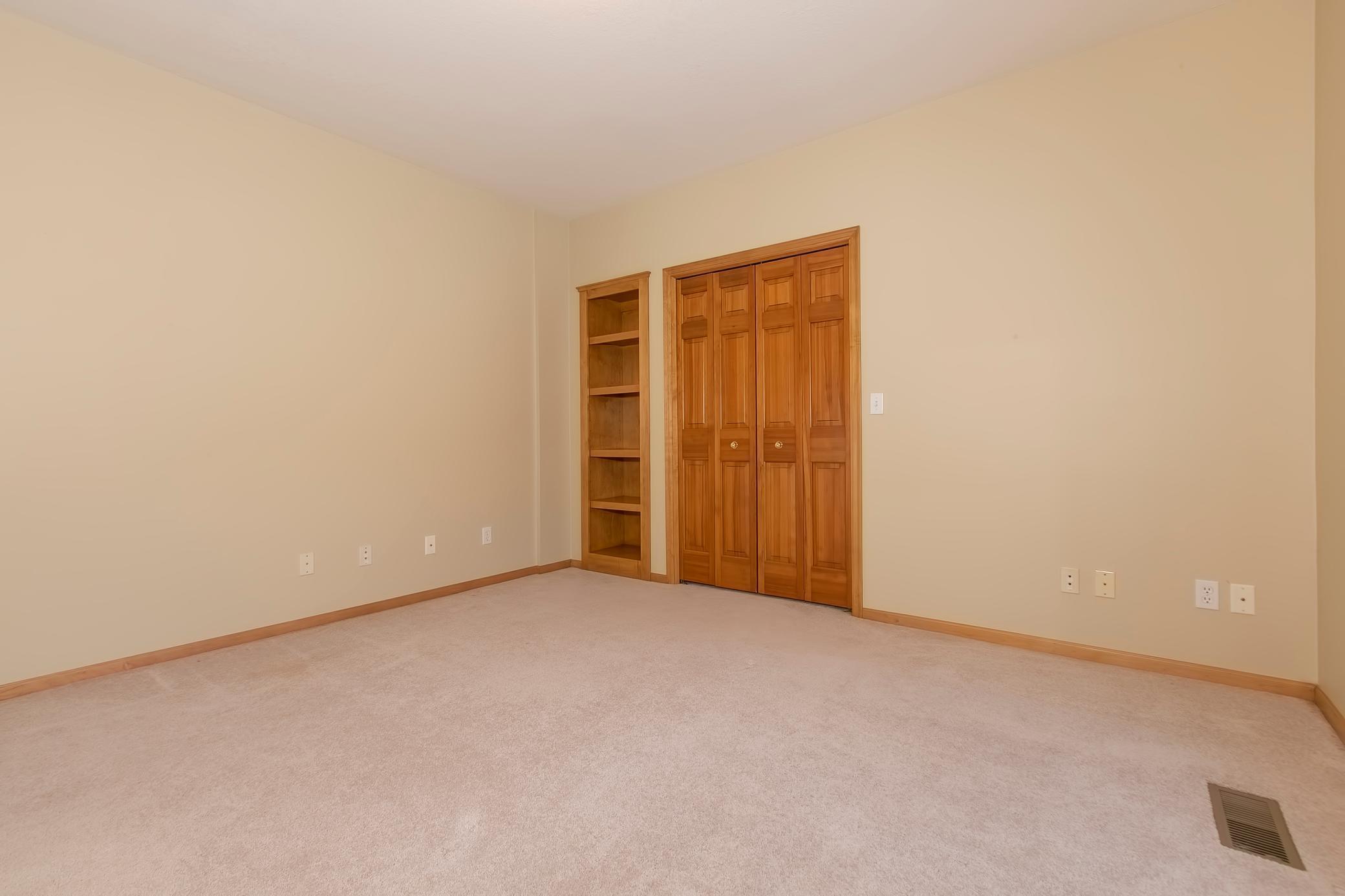 11623 Landing Road Eden Prairie, MN 55347 - Photo 31 of 40 Gallery Image 31