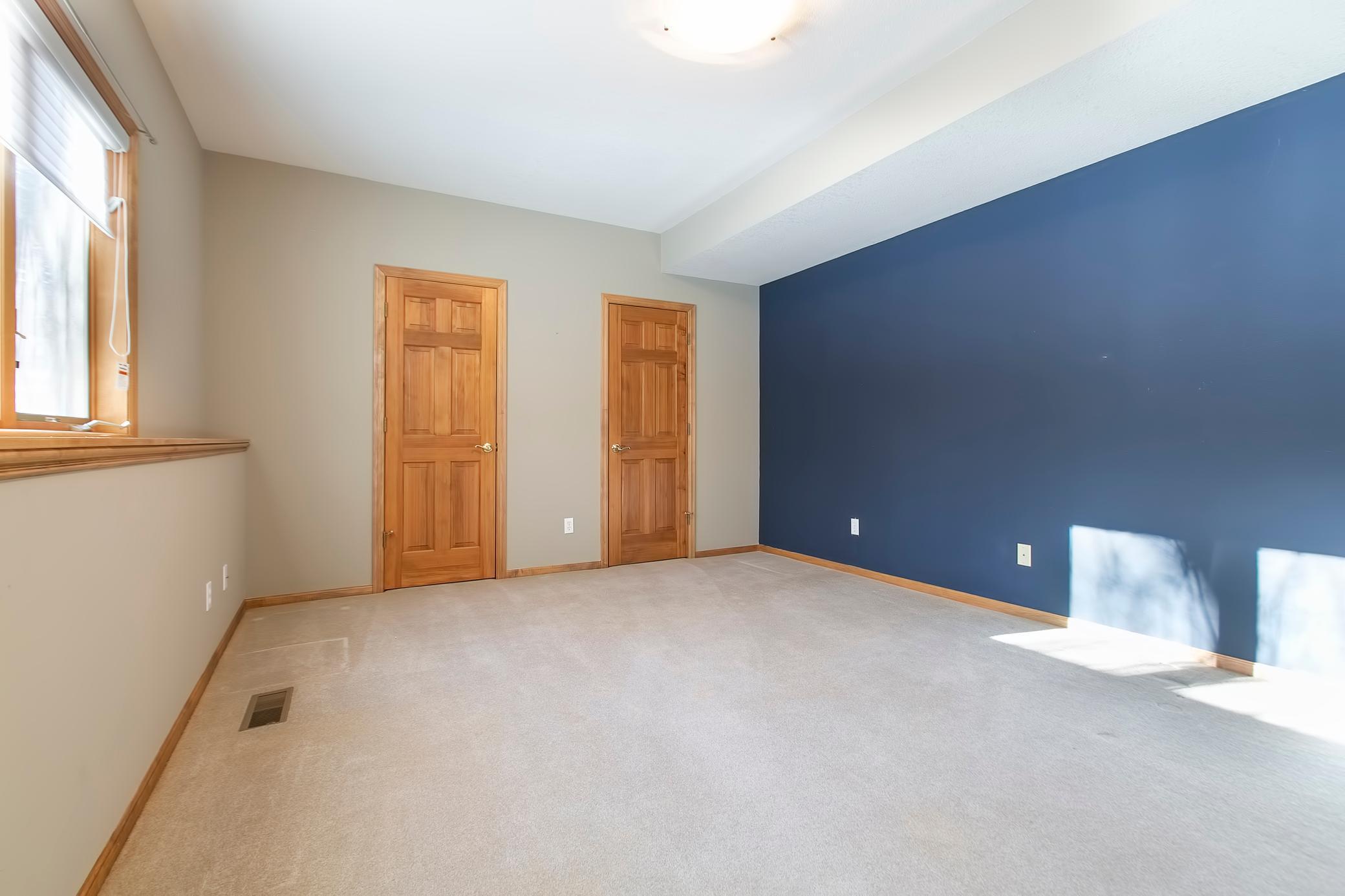 11623 Landing Road Eden Prairie, MN 55347 - Photo 34 of 40 Gallery Image 34