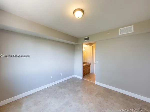 $2,500 | 3590 Coral Way, Unit 509, Miami, FL 33145